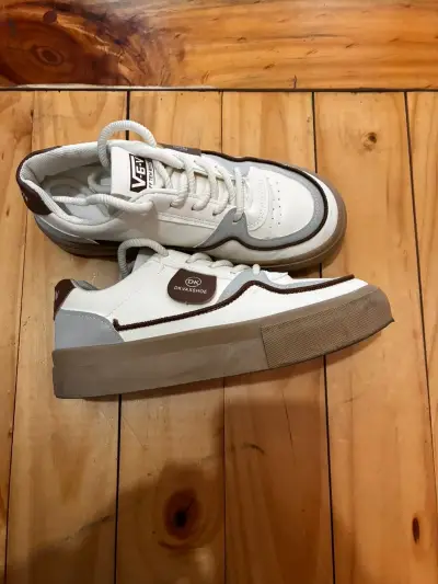 Zapatillas blancas VEF DK - miniatura 2