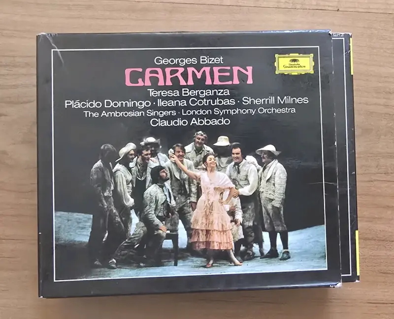 Caja de CDs Opera Carmen de Bizet - 1