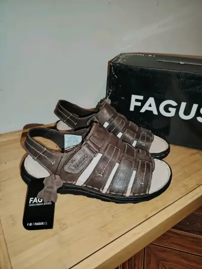 Sandalias de cuero Fagus nuevas nro 41 - miniatura 1