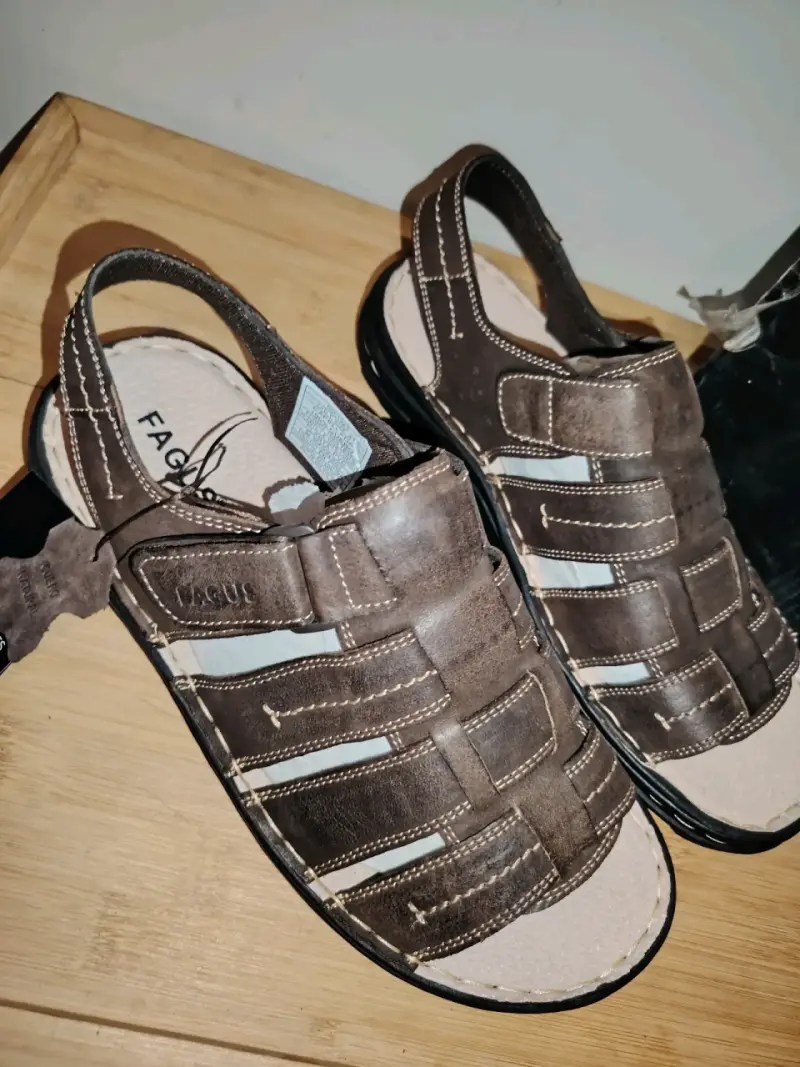 Sandalias de cuero Fagus nuevas nro 41 - 2