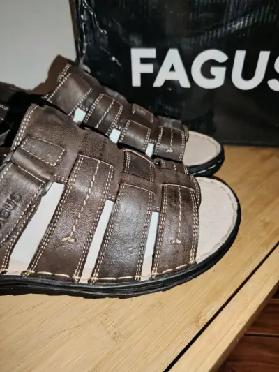 Sandalias de cuero Fagus nuevas nro 41 - miniatura 3