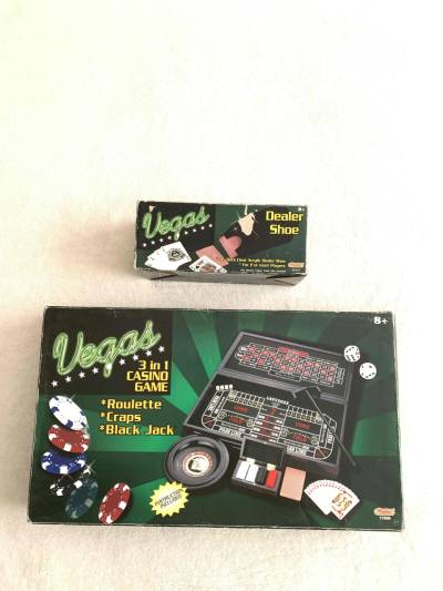 Juego de casino 3 en 1 Vegas + repartidor de carta - miniatura 1