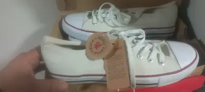 Zapatillas blancas Y-Bokai nuevas - miniatura 1