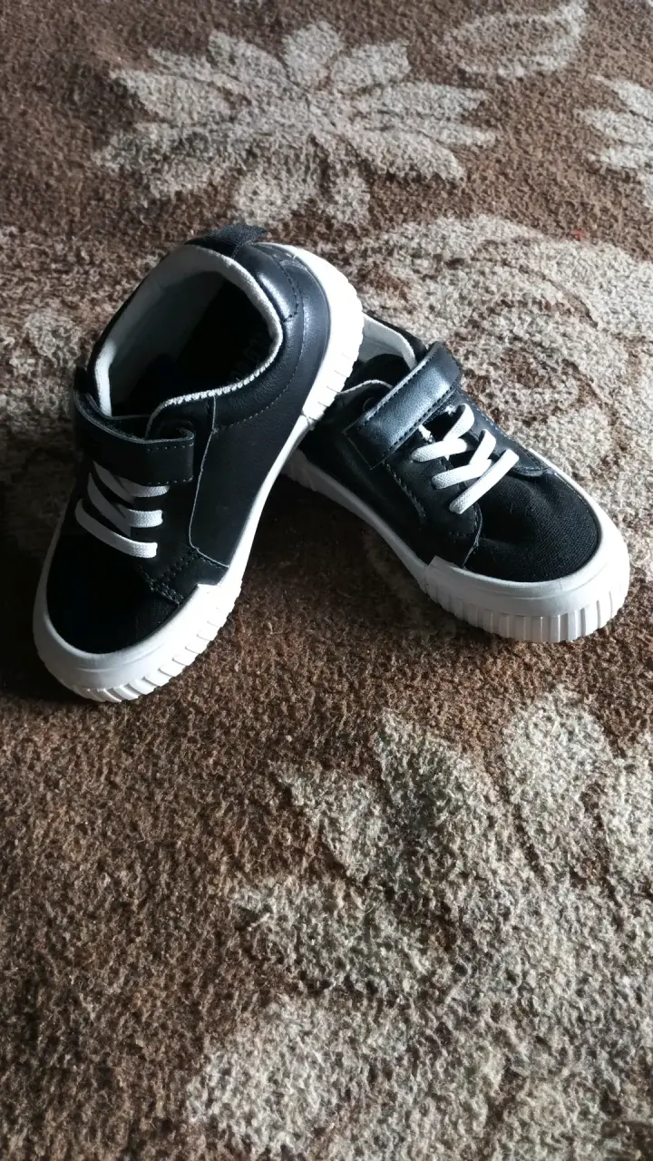 Zapatillas negras niño