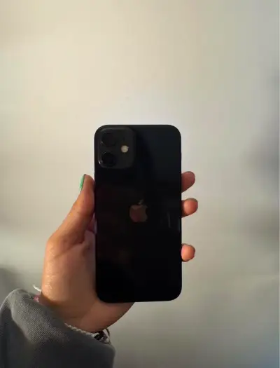 iPhone 12 mini  negro en buen estado - miniatura 1
