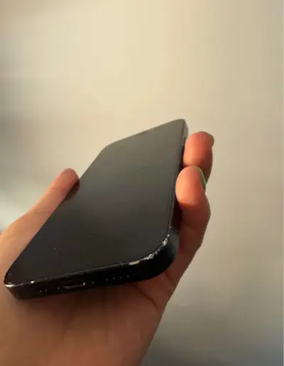 iPhone 12 mini  negro en buen estado - miniatura 4
