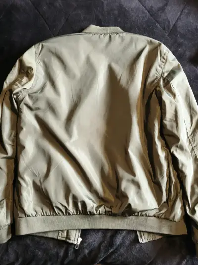 Chaqueta bomber verde oliva - miniatura 2