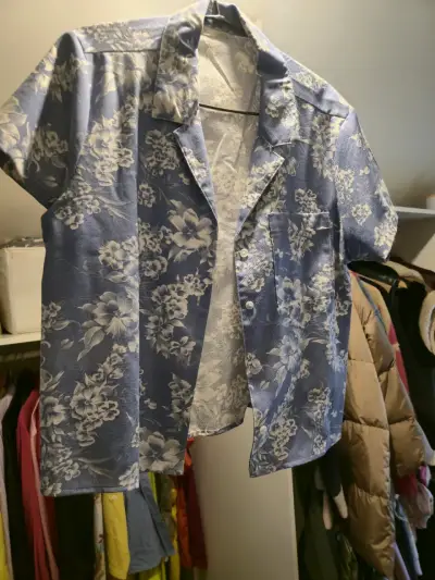 Camisa hawaiana azul floral - miniatura 1