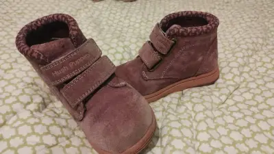 Botines Hush Puppies de gamuza marrón - miniatura 1