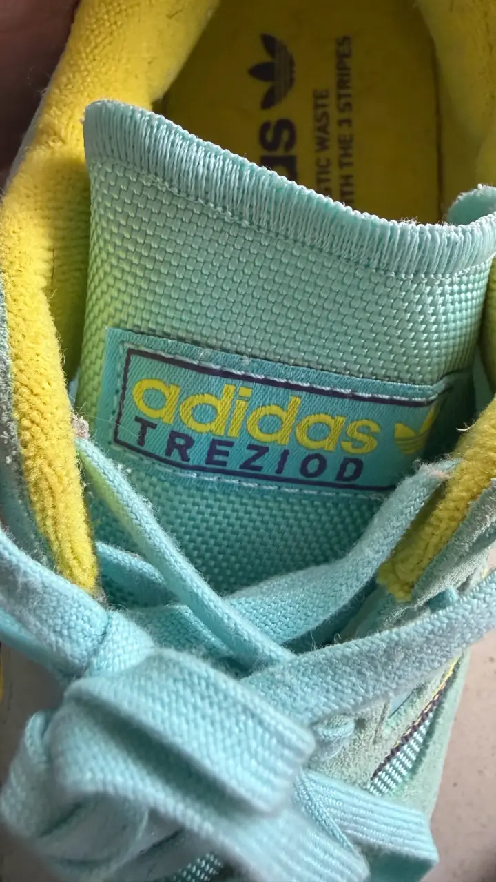 Zapatillas deportivas Adidas celestes - 3