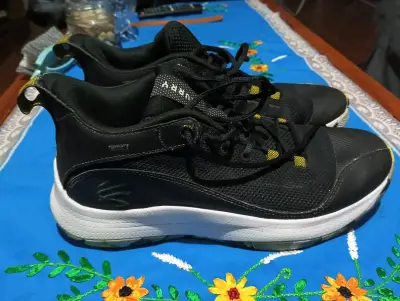Zapatillas deportivas under armour - miniatura 1