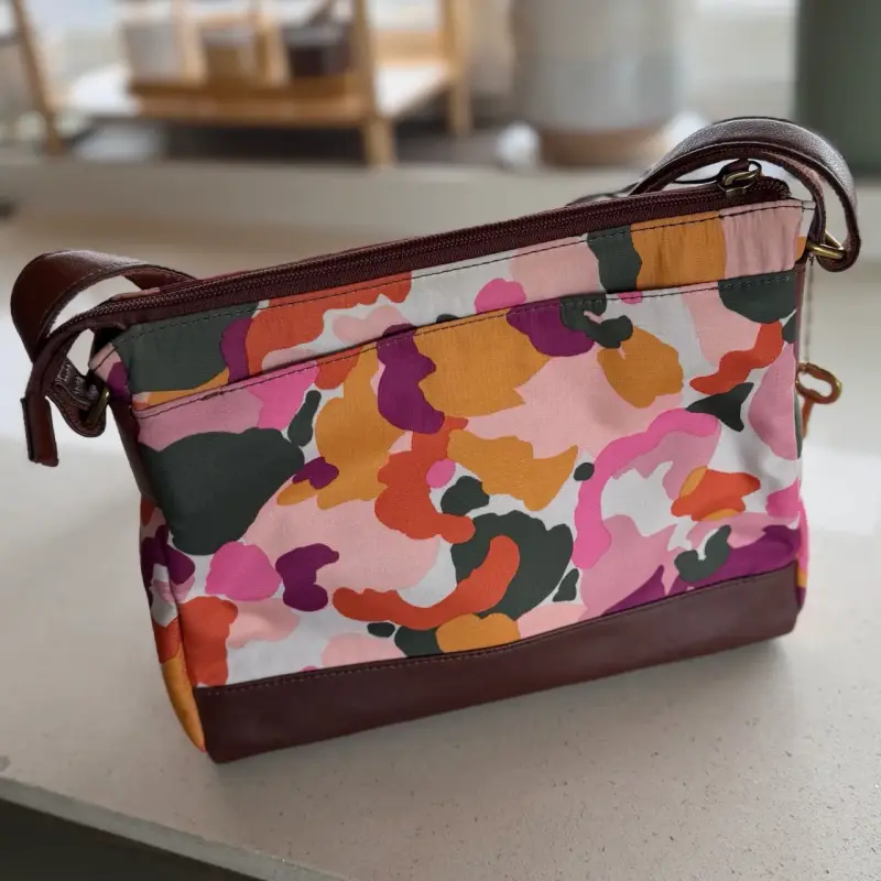 Cartera estampado camo colorido - 2