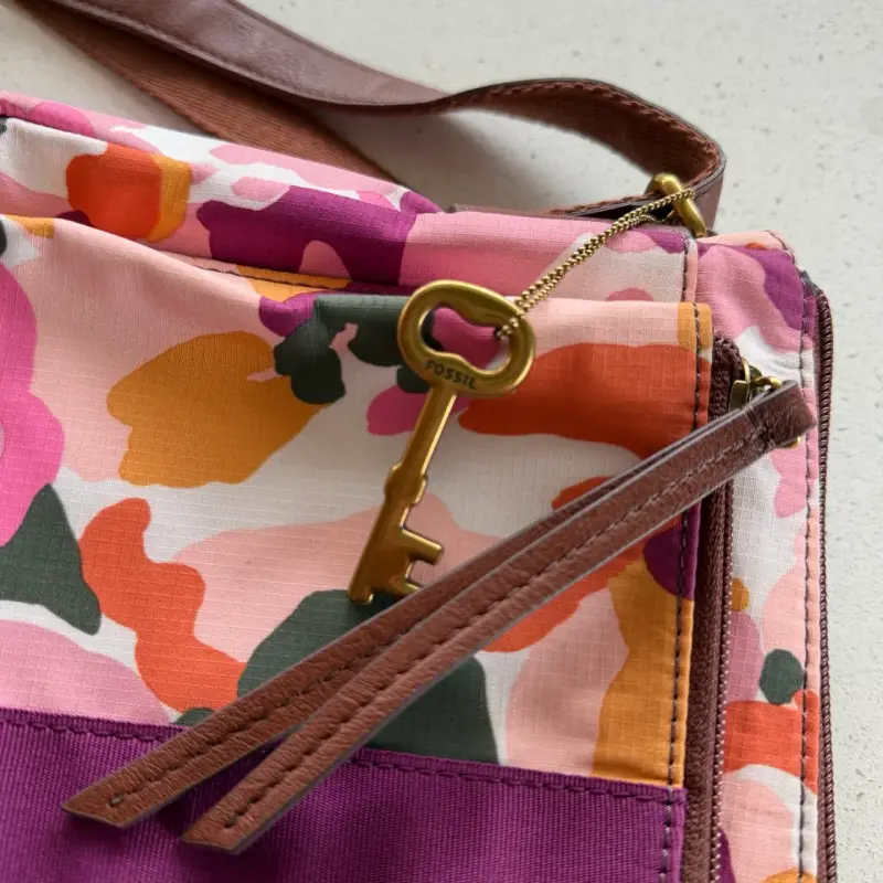 Cartera estampado camo colorido - 3