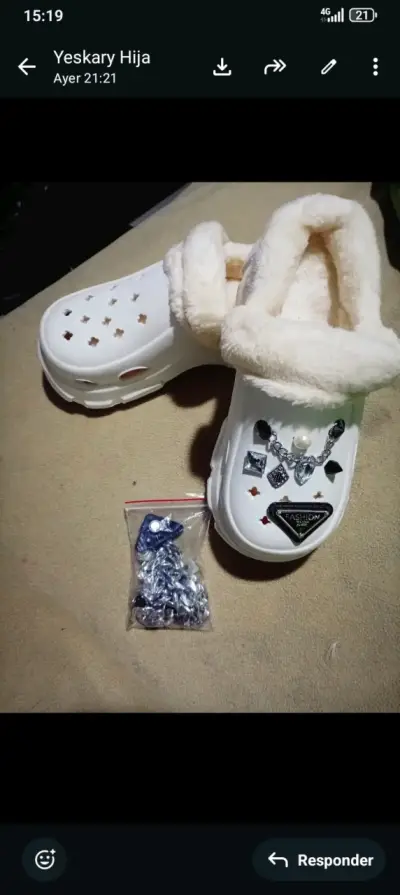 Zapatillas negras forradas - miniatura 4