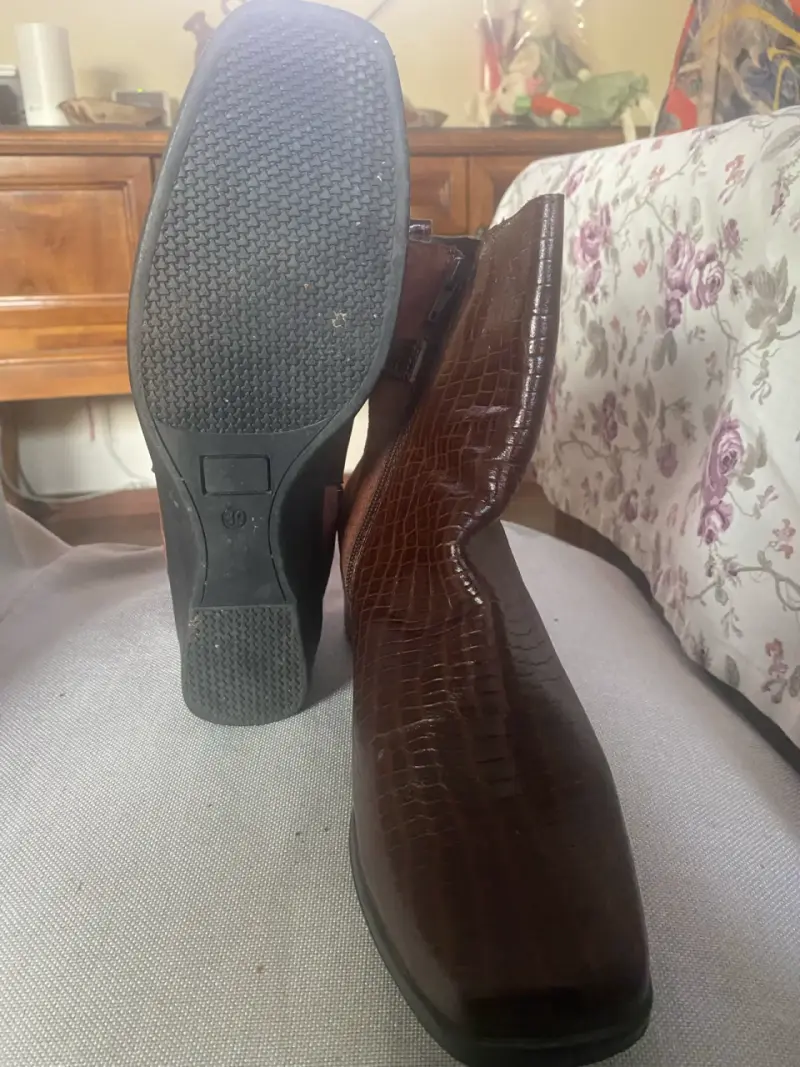 Botines de cuero tipo cocodrilo - 2