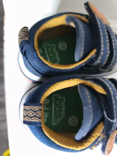 Zapatos de bebé azul marino - miniatura 2