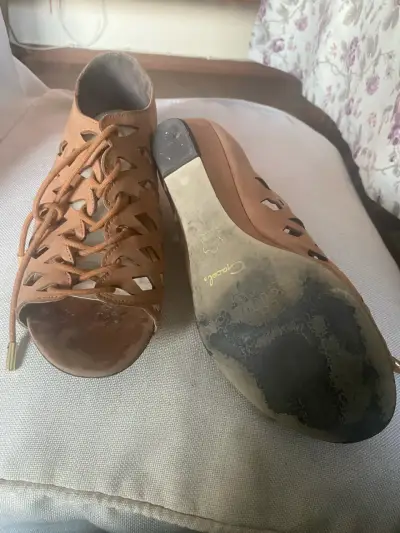 Sandalias de cuero caladas marrón - miniatura 2