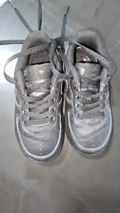 Zapatillas negras niño - miniatura 1