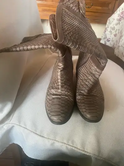 Botas de cuero reptil marrón - miniatura 1