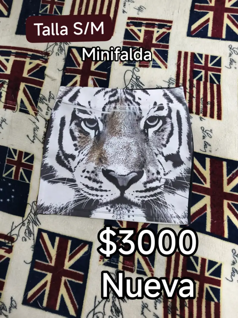 Minifalda con diseño de tigre