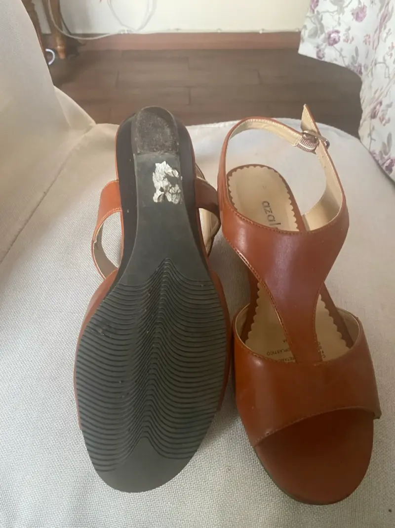 Sandalias de cuero marrón - 2