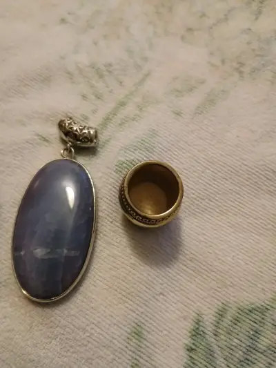 Colgante y anillo vintage - miniatura 2
