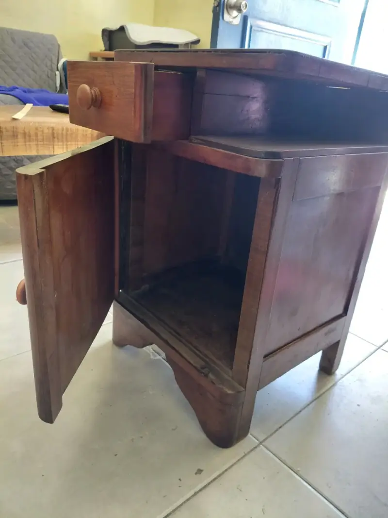 Mesa de noche de madera - 5