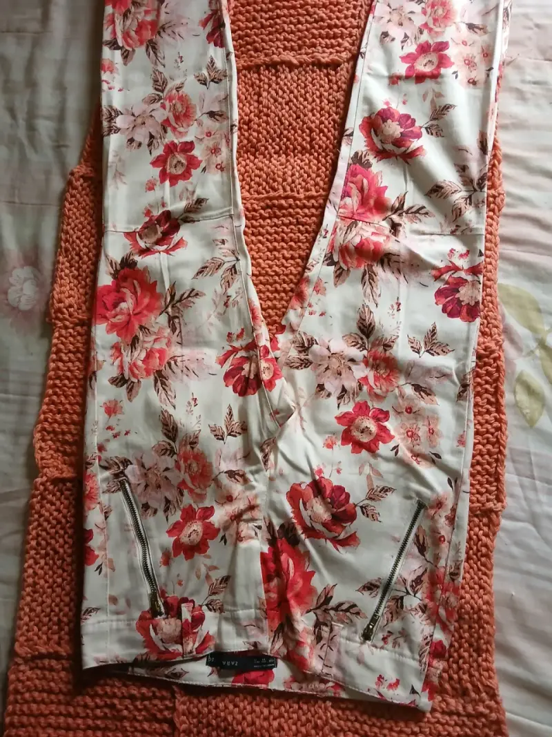 Chaleco floral sin mangas - 1