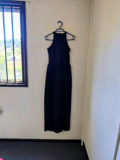Vestido largo negro elegante - miniatura 1
