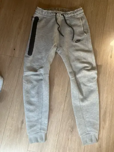 Pantalón nike tech - miniatura 1
