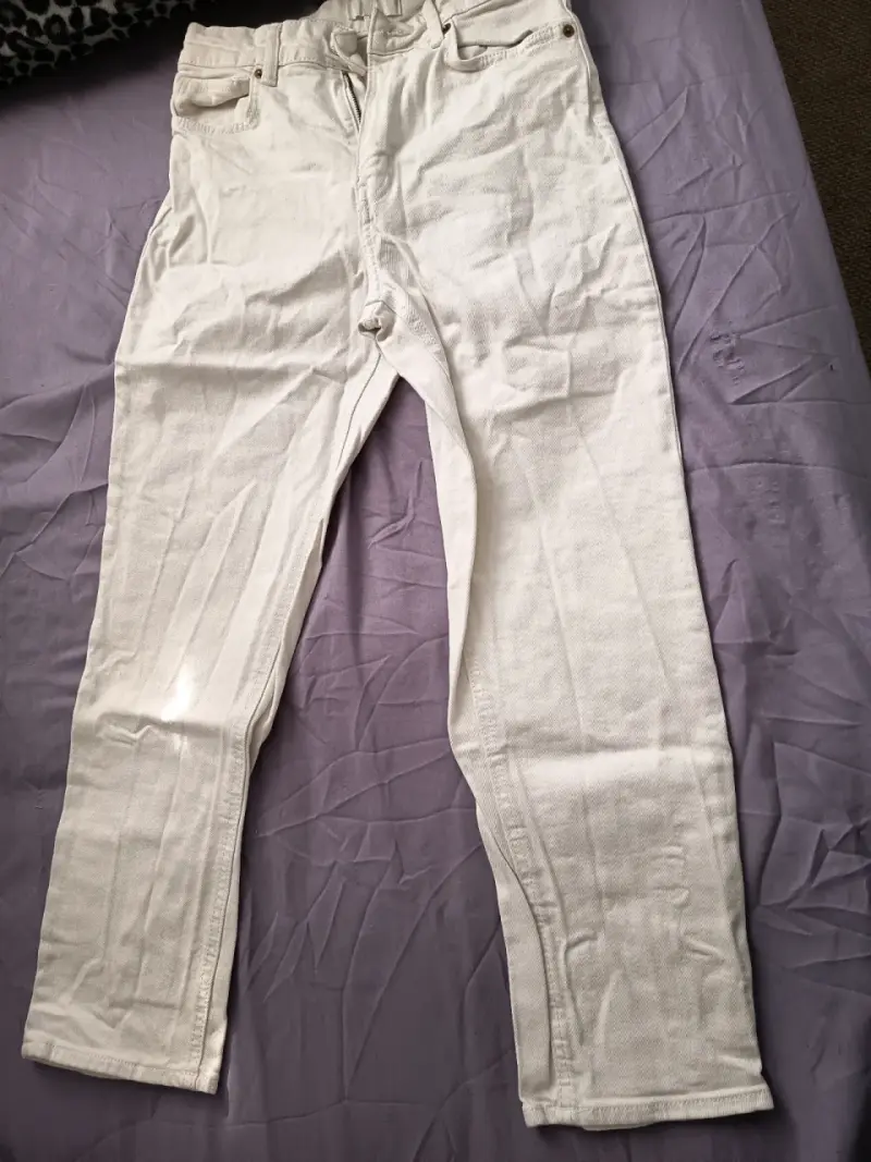 Pantalón blanco de mezclilla - 1