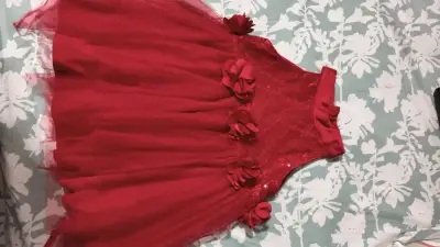 Vestido de noche rojo con flores talla 3 - miniatura 1