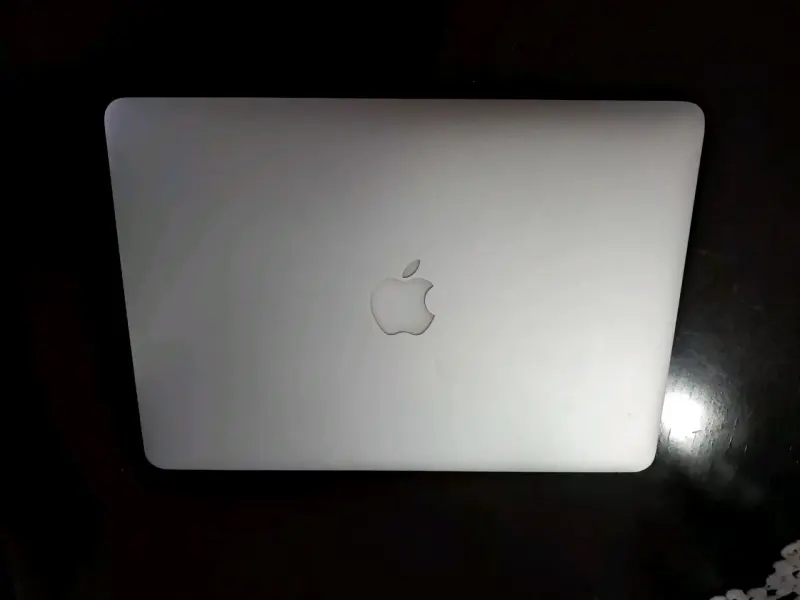 Laptop MacBook Air 13 pulgadas - 2