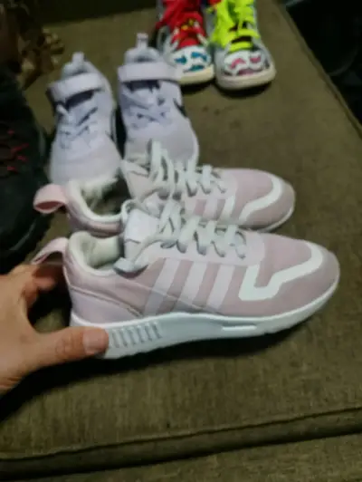Zapatillas deportivas rosas para niña - miniatura 2