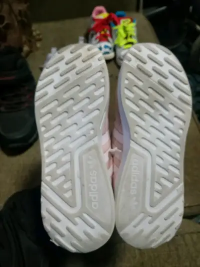 Zapatillas deportivas rosas para niña - miniatura 3