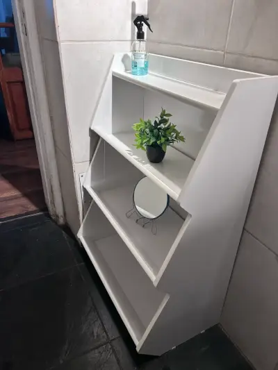 Repisa blanca zigzag - miniatura 1