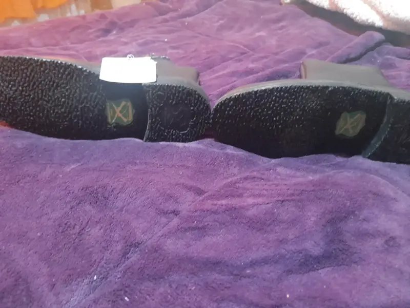 Botas negras de cuero - 2