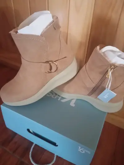 Botines beige con cierre - miniatura 1