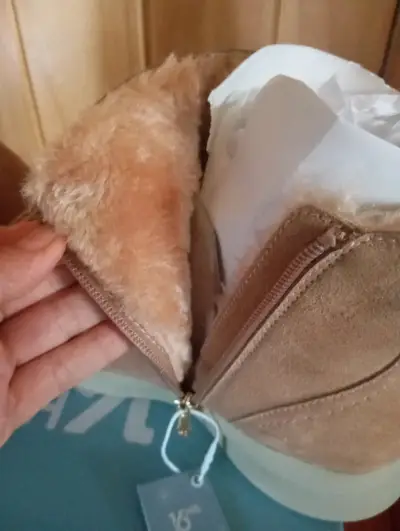Botines beige con cierre - miniatura 2