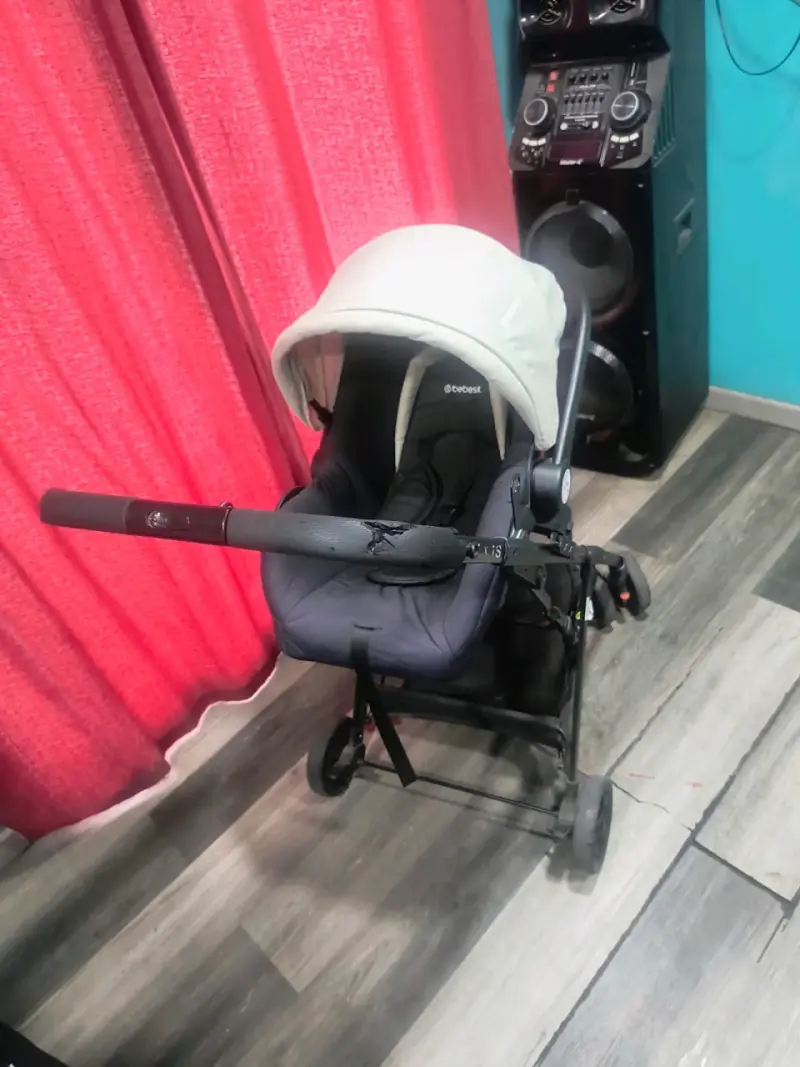 Coche de bebé con silla de auto - 2