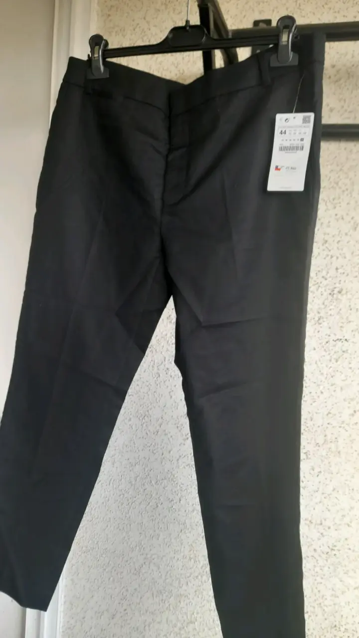 Pantalón negro  Zara nuevo con etiqueta. - 2