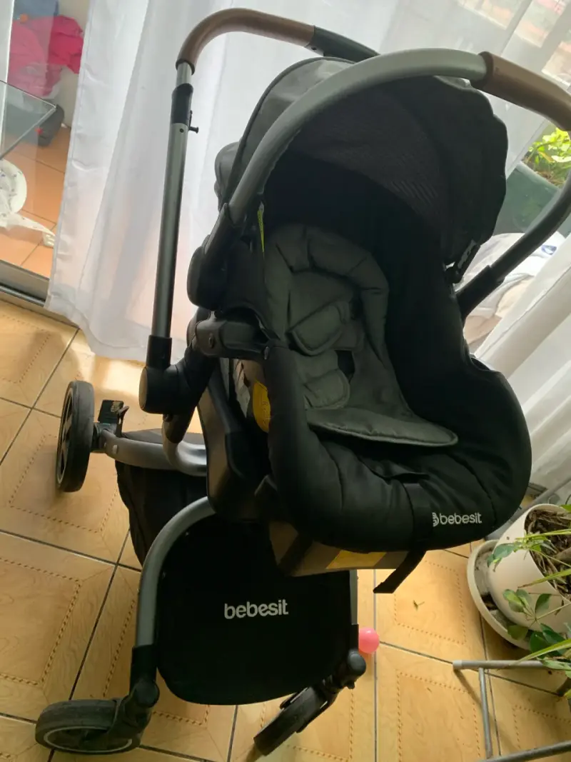 Coche de bebé Bebesit negro - 2