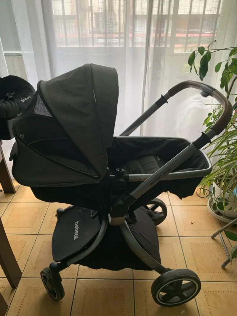 Coche de bebé Bebesit negro - 3