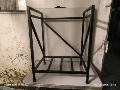 Estructura metálica leñero - miniatura 1