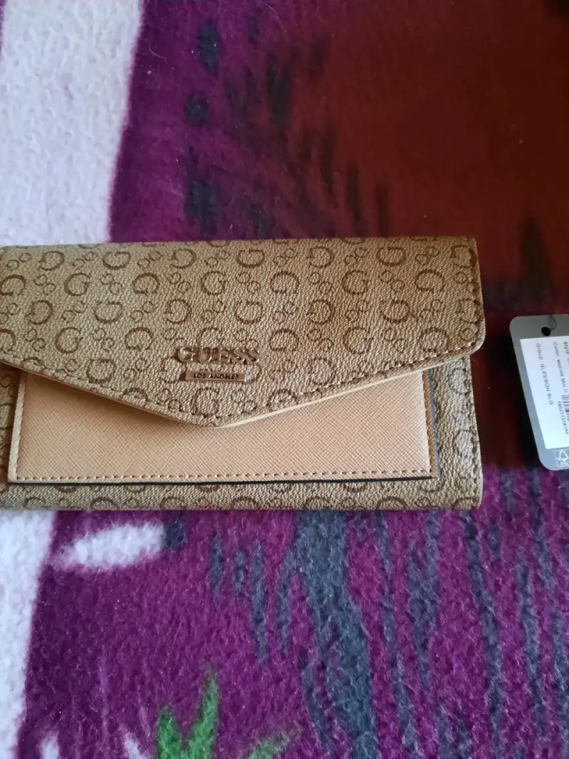 Billetera Guess