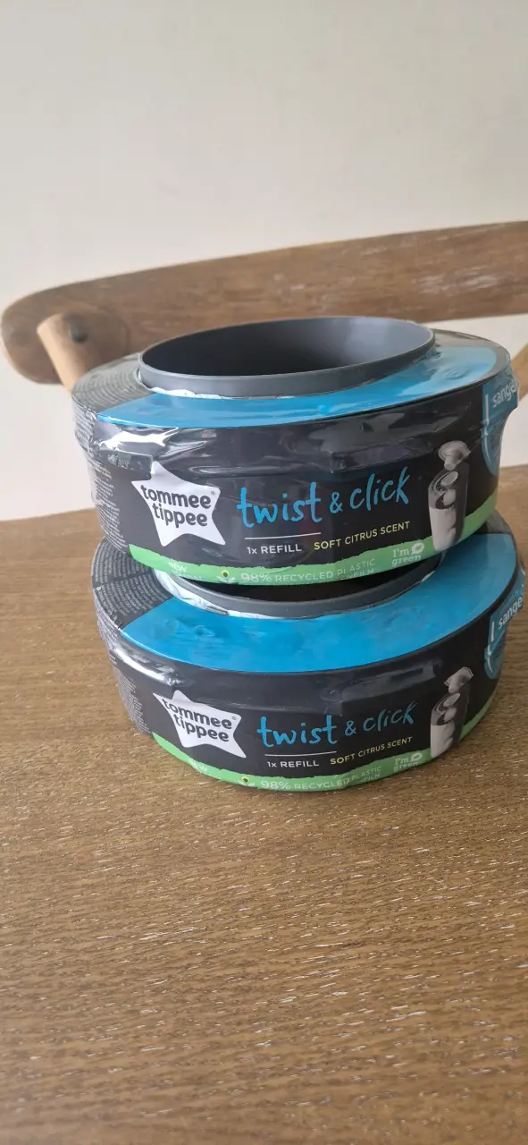 Basurero Tommee Tippee con repuestos - 2