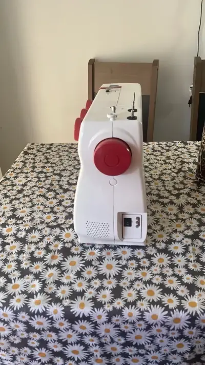 Máquina de coser Janome 3016 blanca - miniatura 3