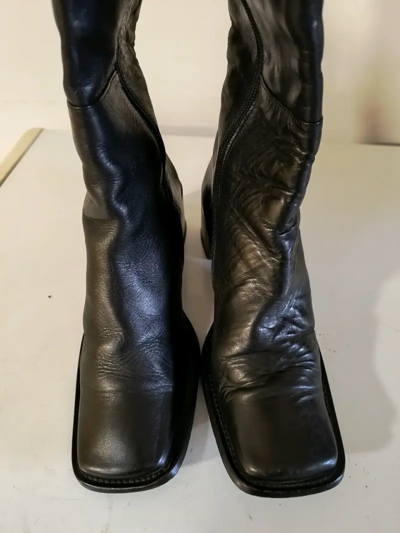 Botas altas de cuero negrotaco y punta cuadrada - 3
