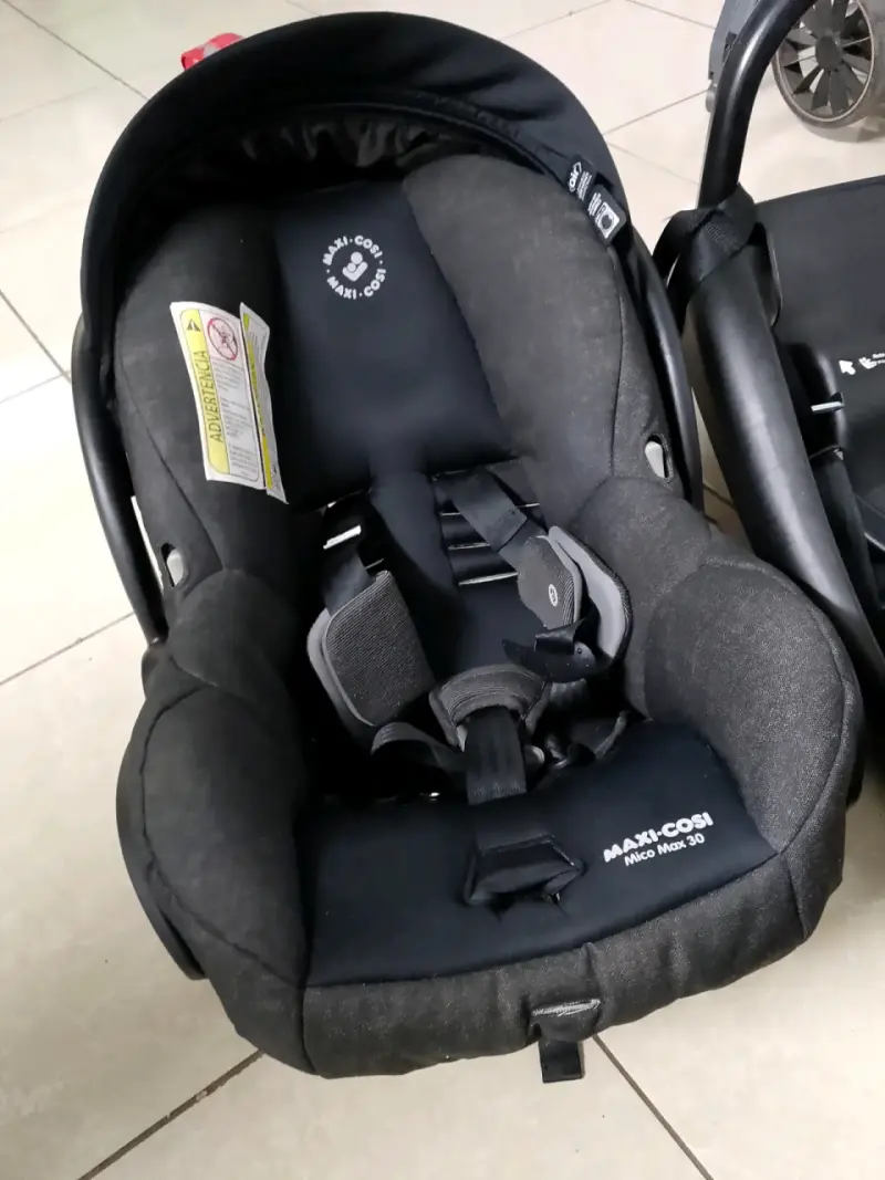 Silla de auto Maxi-Cosi negra - 1
