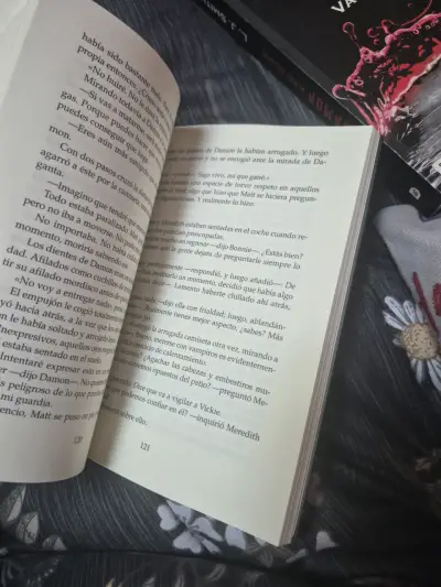 Libro Invocación Crónicas Vampíricas IV - miniatura 3